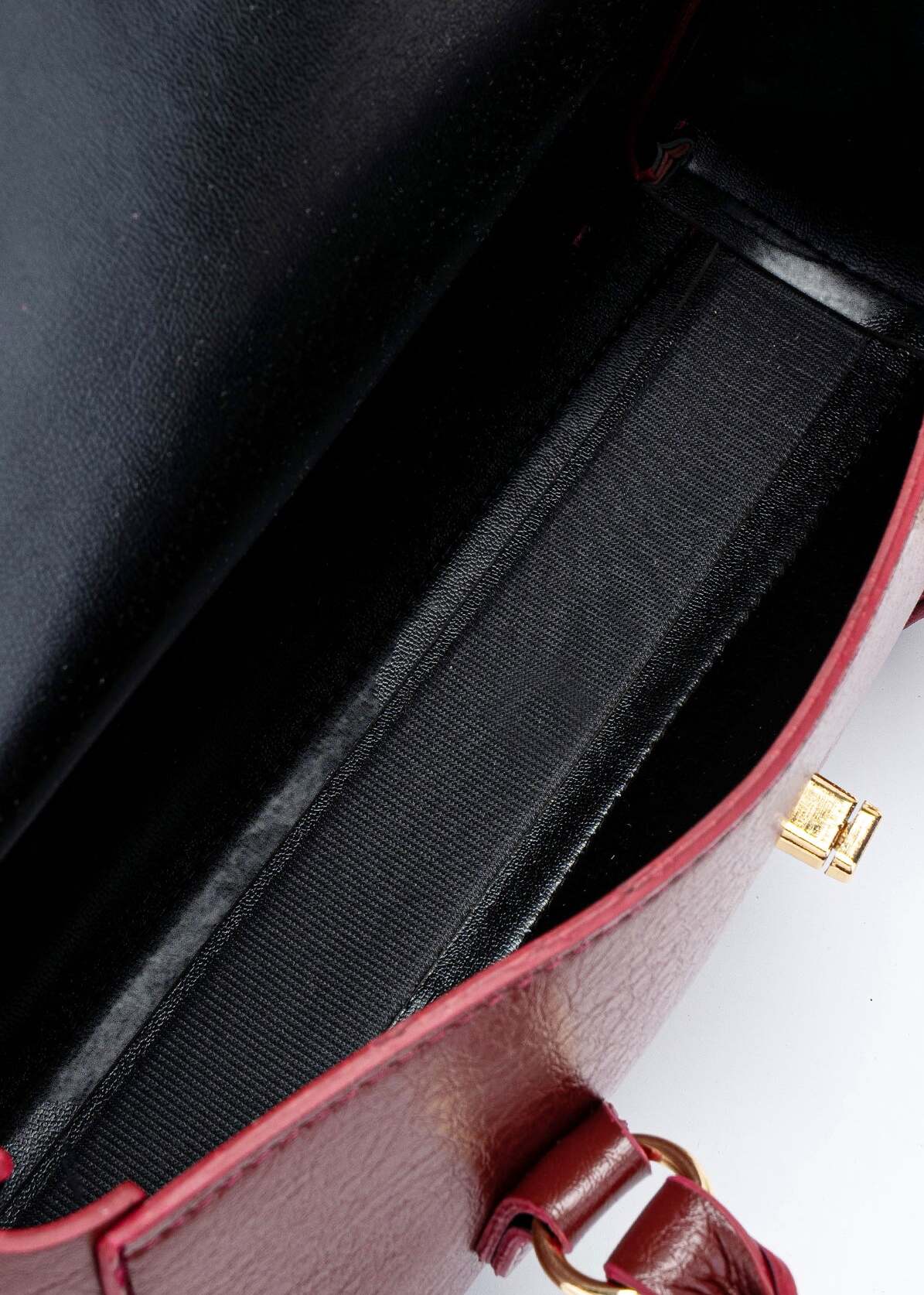 DKZ08030_681bordo34749-b632-46f0-b556